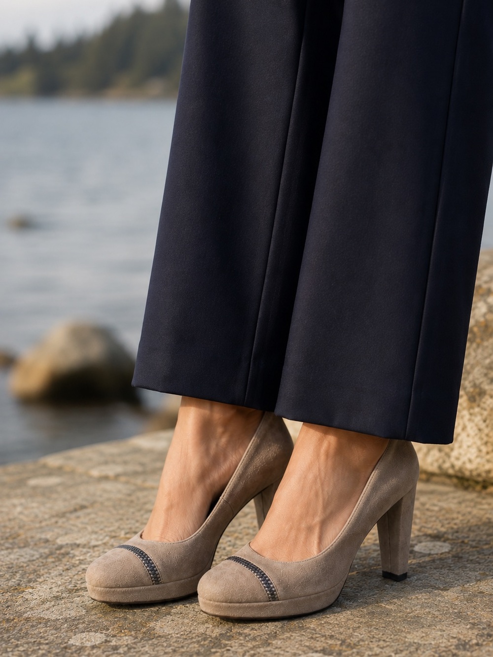 Cole Haan Grey Suede Heels Size 7B Nike Air 4” Heel Zipper Detail Pumps